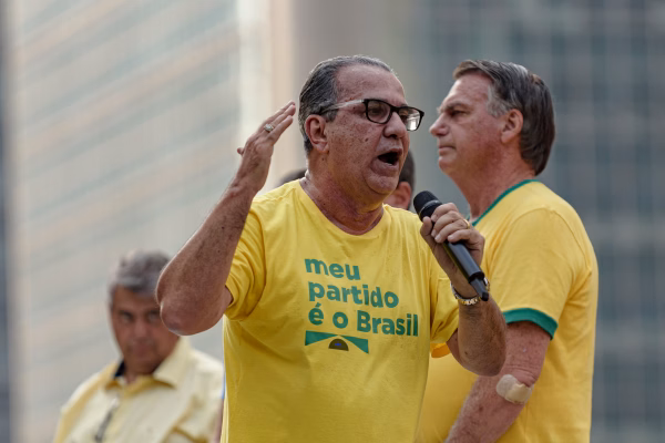 PF diz que áudios reforçam acusações contra Bolsonaro, Eduardo e Malafaia