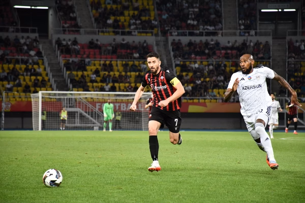 Visitantes vencem jogos de ida dos playoffs da Champions League