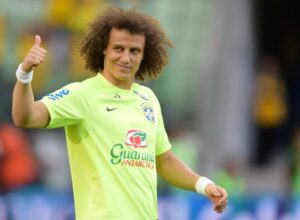 Mulher expõe “caso” com David Luiz; jogador de futebol se pronuncia