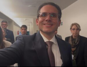 Hugo Motta emprega caseiro de sua fazenda como assessor