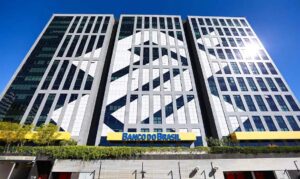 Dino ‘apavora’, e bancos perdem valor na Bolsa