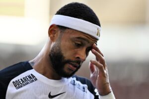 Desfalcado, Corinthians terá mudanças para duelo contra o Bahia