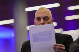 Estados Unidos avaliam sanções contra assessores de Moraes