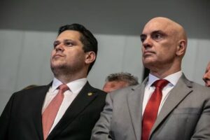 rede de aliados no Congresso protege ministro