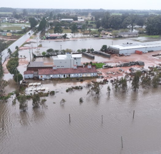 Arroio São Lourenço transbordou em São Lourenço do Sul (RS) | Foto: Defesa Civil do RS