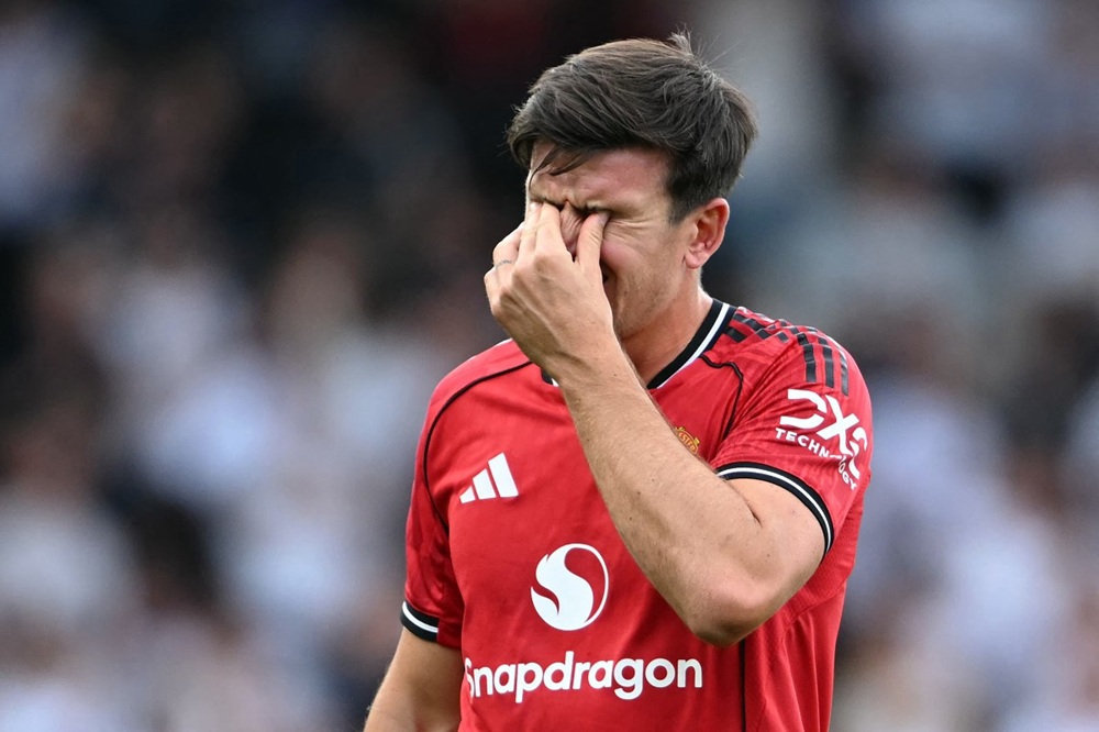 Manchester United volta a tropeçar e segue sem vencer na Premier League
