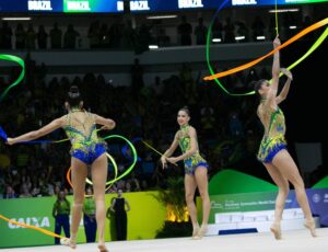Brasil conquista segunda medalha de prata no Mundial de Ginástica Rítmica do Rio