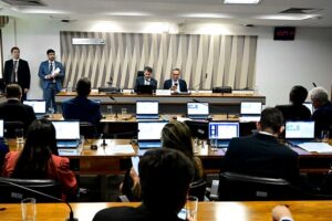 Senado sabatina indicados para agências do governo