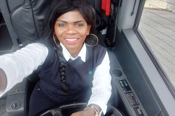 Irmãs vivem há 1 ano em abrigo de Lisboa após mãe morrer em acidente