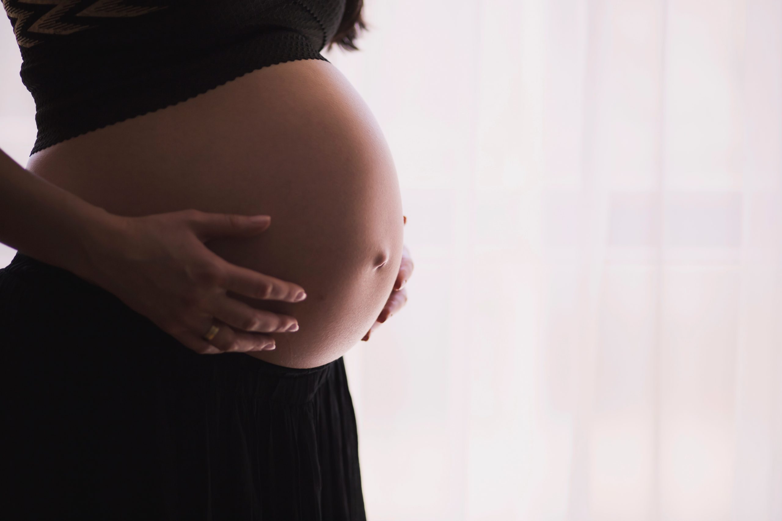 Gilmar manda hospital indenizar mulher que fez aborto