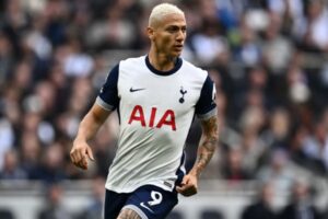Técnico do Tottenham destaca importância de Richarlison: “Meu titular”