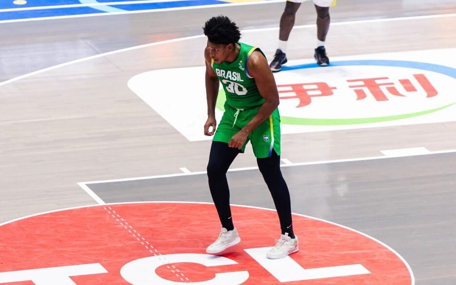 Ruan Miranda é atleta do Flamengo e da Seleção de basquete 