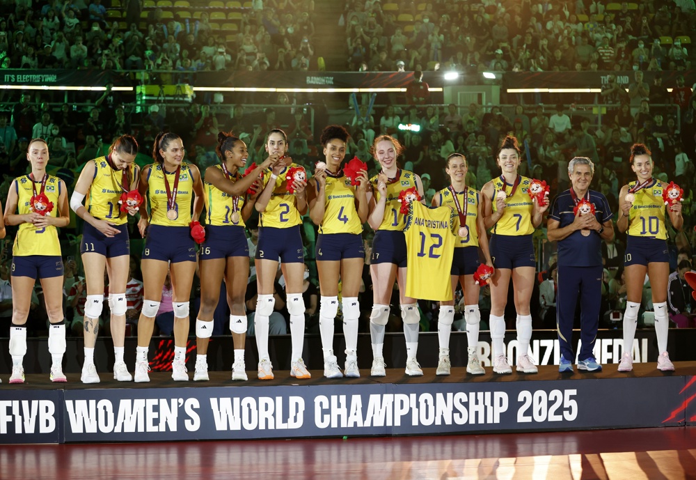 Seleção feminina leva a melhor sobre o Japão e garante medalha de bronze no Mundial de vôlei