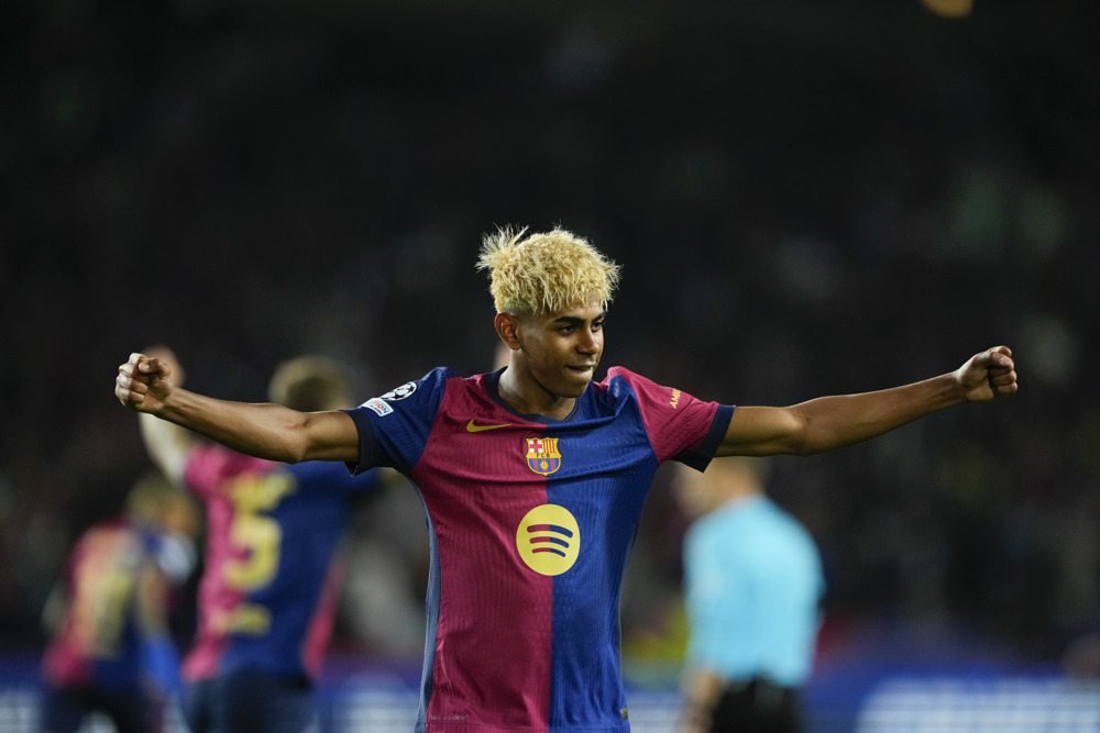 Yamal desfalca Barcelona e Flick detona técnico da Espanha: ‘Não cuida dos jogadores’
