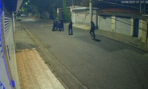 Criminosos assaltam moradores do bairro do Morumbi, em São Paulo