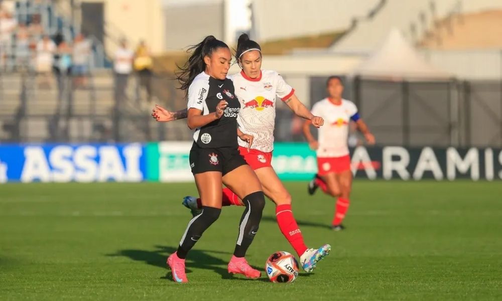 Corinthians sai na frente, vê Bragantino virar, mas vence por 3 a 2 no Paulistão Feminino
