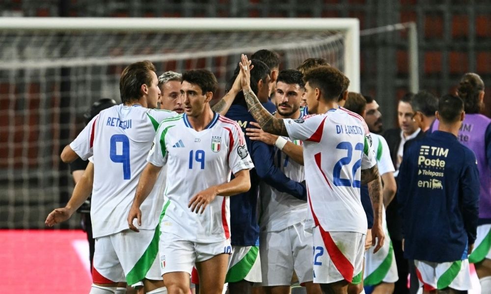 Em jogo épico, Itália marca nos acréscimos e vence Israel por 5 a 4