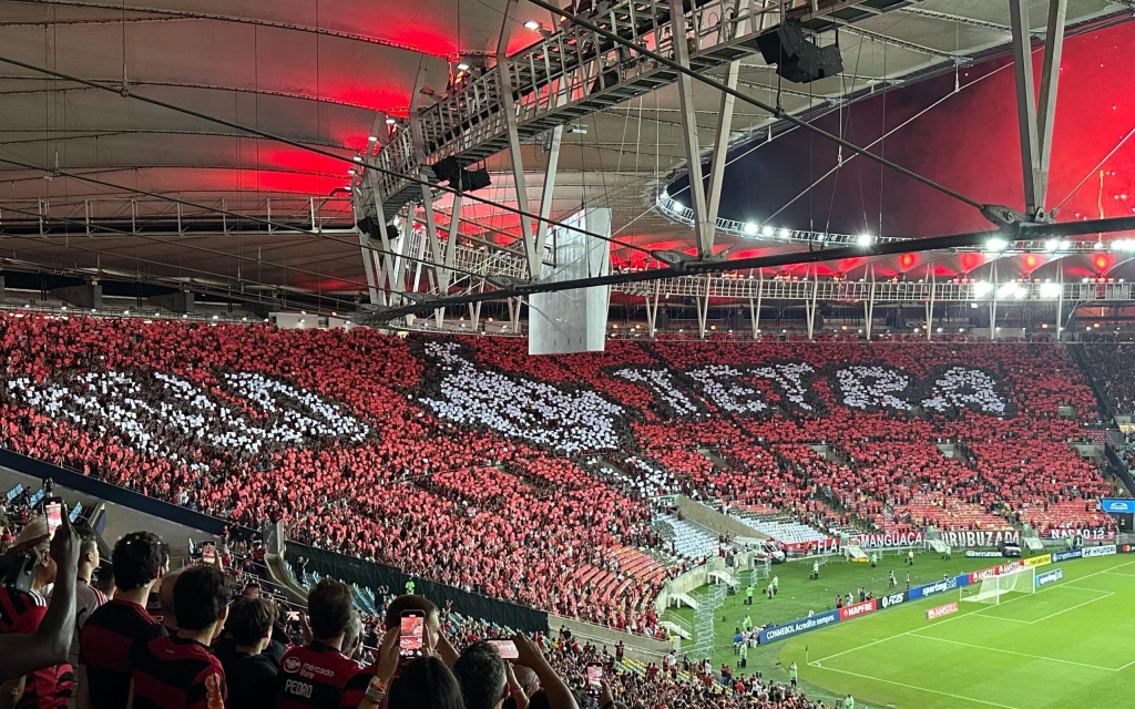 Com preços elevados, Flamengo inicia venda de ingressos para jogo contra o Estudiantes