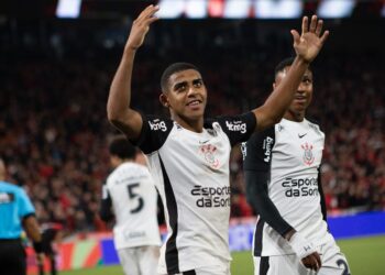 Gui Negão exalta Yuri Alberto e festeja fama repentina no Corinthians: ‘Às vezes não acredito’