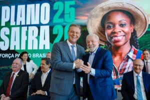 Fávaro critica juros altos e diz que Selic de 15% ao ano é ‘desafio gigante’ para o Plano Safra