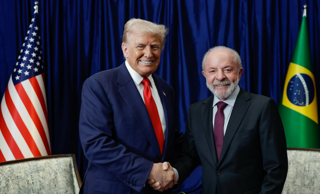 Gleisi diz que encontro entre Lula e Trump destravou negociações sobre tarifas e abriu diálogo sobre Lei Magnitsky