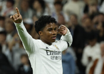 Endrick se apresentará ao Lyon no dia 1º de janeiro e assumirá a camisa 9 Xabi Alonso exalta Endrick e pede calma até retorno do atacante: ‘Hora vai chegar’