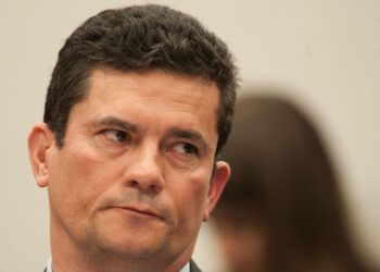 Moro elogia dosimetria e critica STF por ter julgado 8 de janeiro Ícone de Busca