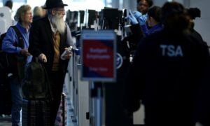 Mais de 8 mil voos sofrem atrasos em um dia nos EUA em meio à paralisação do governo federal