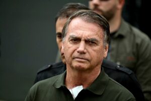 Defesa de Bolsonaro cita voto de Fux em recurso ao STF contra pena de 27 anos de prisão