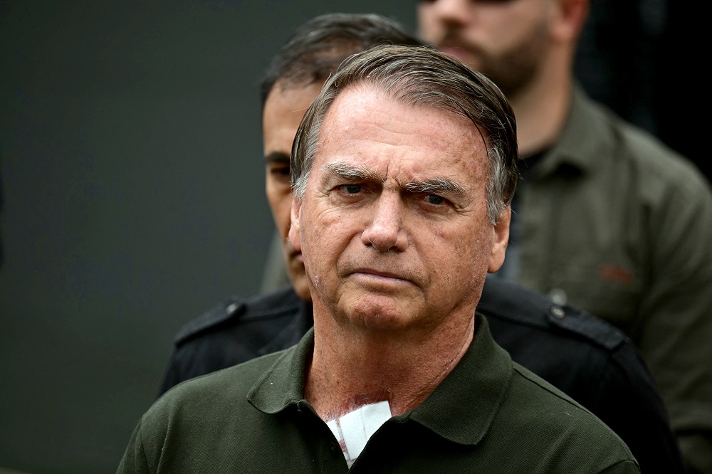 Defesa de Bolsonaro cita voto de Fux em recurso ao STF contra pena de 27 anos de prisão