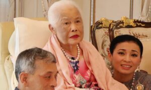 Morre rainha-mãe da Tailândia, figura influente do glamour e do poder