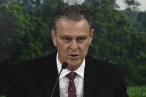 Fávaro afirma que preço da carne de frango caiu 7% após caso de gripe aviária em granja comercial