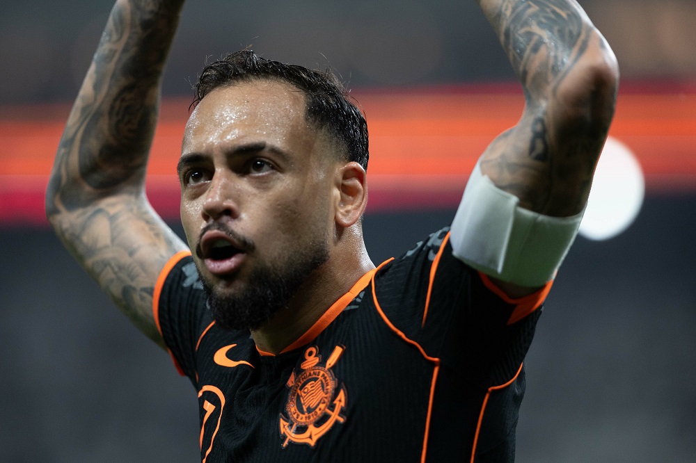 Corinthians mostra apetite, ganha do Atlético-MG com golaço de Maycon e ameniza turbulência