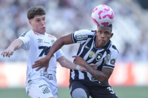 Santos sofre gol mais rápido do Brasileiro, mas reage e empata com Botafogo no Rio