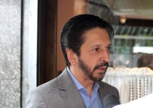 Requalificação de diretores afastados pela Prefeitura de SP começa nesta segunda-feira