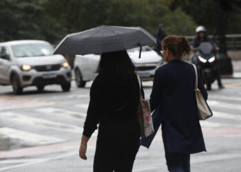 Defesa Civil alerta para chuvas fortes e ventania em São Paulo nesta semana