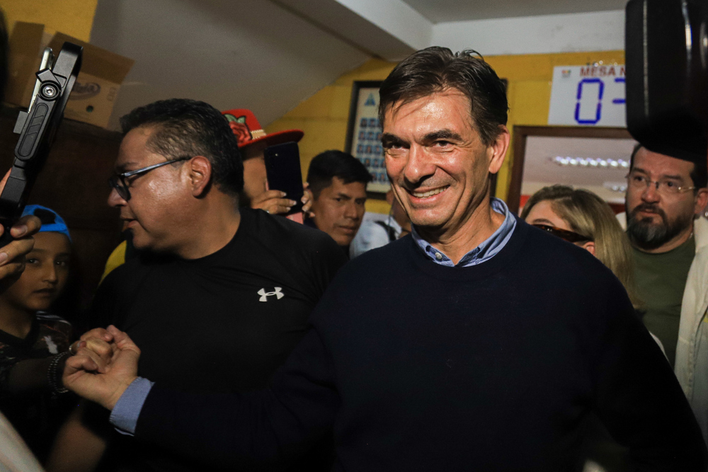 Rodrigo Paz é eleito presidente da Bolívia