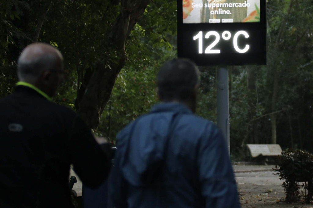 Cidade de São Paulo registra dia mais frio para outubro em 11 anos