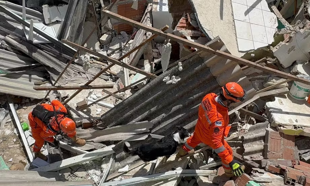 Desabamento de imóvel deixa dois mortos e feridos em Olinda
