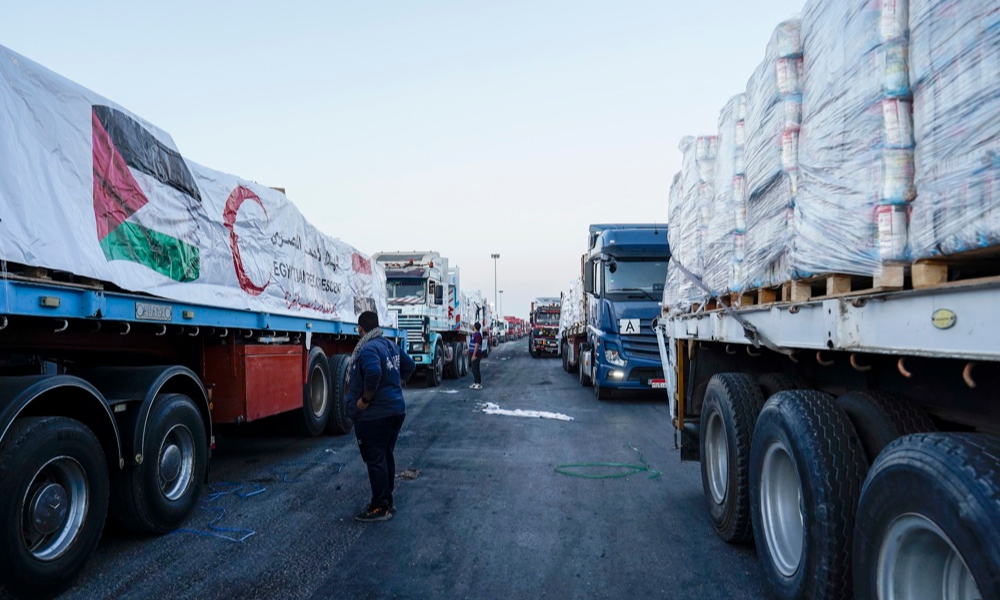 Governo de Gaza denuncia entrada de apenas 986 dos mais de 6.000 caminhões de ajuda programado