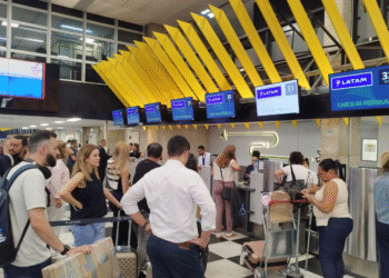 Delegados alertam sobre riscos de piadas sobre bombas em aeroportos