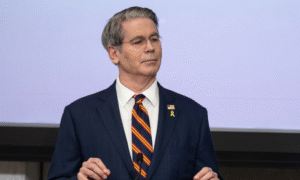 Secretário do Tesouro dos EUA anuncia acordo com a China sobre terras raras e soja