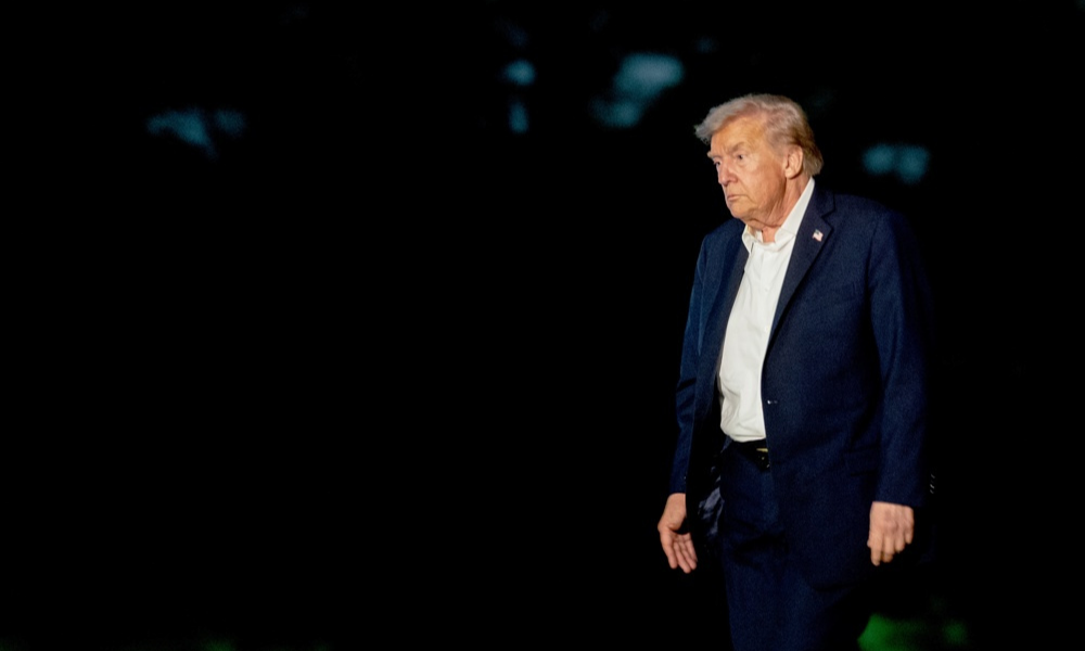 Trump anuncia seis mortos em novo ataque contra suposta lancha de narcotraficantes na costa da Venezuela