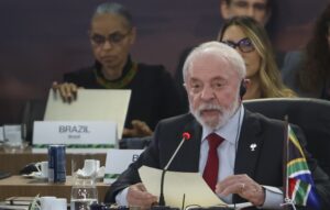 Lula afirma que IA não pode se tornar privilégio de poucos países ou de alguns bilionários