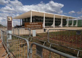 STF marca julgamento de deputados do PL por desvio de emendas Governo conta com julgamento no STF da desoneração da folha nesta sexta para resolver buraco fiscal