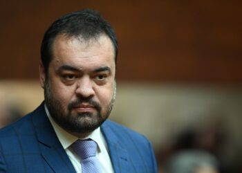 Rio de Janeiro legaliza venda de spray de pimenta em farmácias para defesa pessoal feminina TSE marca julgamento de caso que pode levar à cassação e inelegibilidade de Cláudio Castro