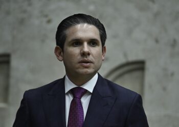 Motta acata pedidos e adia votação do PL Antifacção após 4º versão do relatório Motta cita crítica de Lula a Congresso: ‘Acredito que tenha sido direcionada à extrema direita’