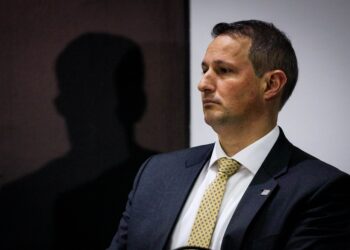 Derrite critica fala de Lula sobre traficantes e diz que governo trata criminosos como ‘coitadinhos’