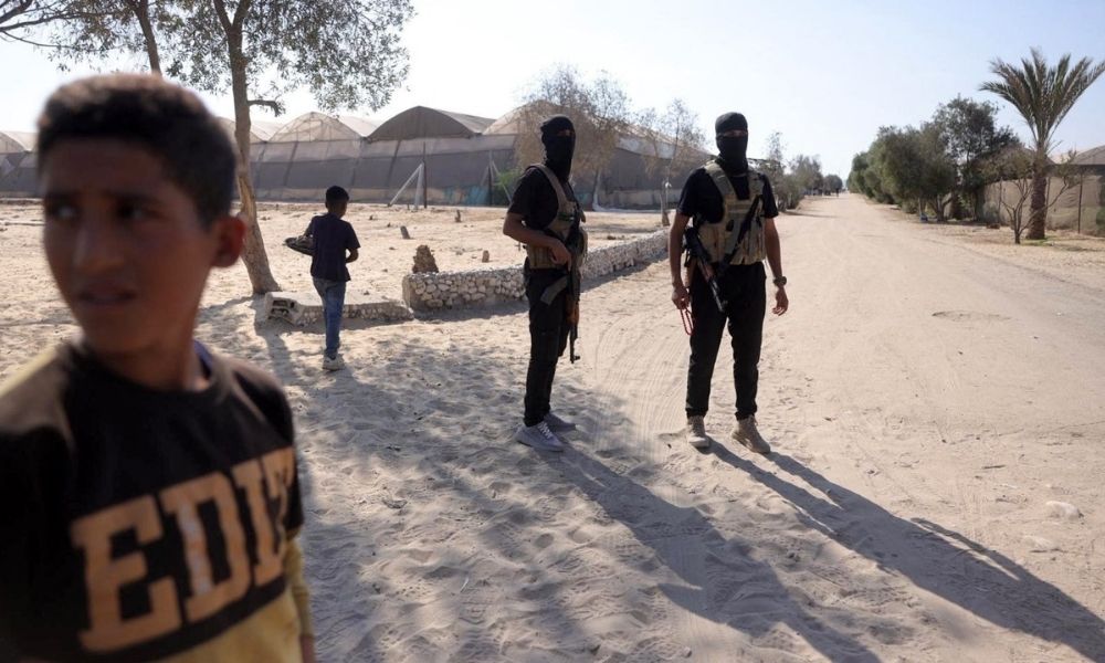 Hamas retoma posições em Gaza, mas Trump alerta: ‘Se eles não se desarmarem, nós os desarmaremos’