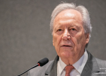 Secretários de segurança do Brasil rebatem declarações do ministro Lewandowski: ‘injusto e desarrazoado’ Lewandowski rebate Castro e diz que não negou ajuda ao Rio: ‘Não recebi nenhum pedido’